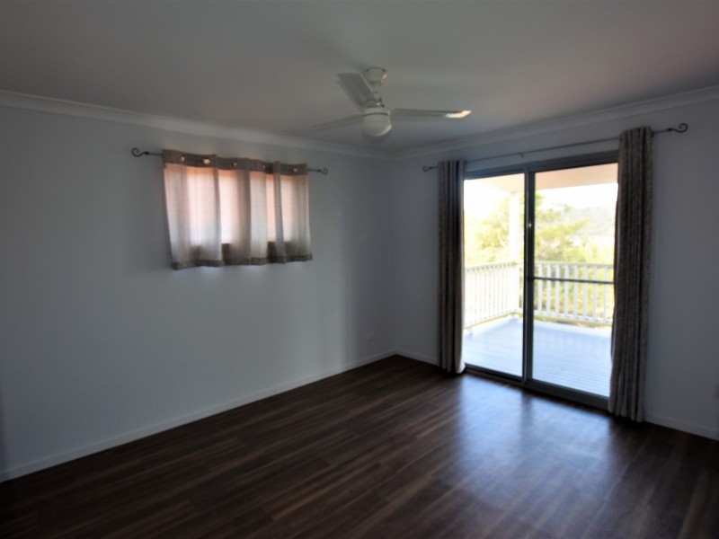 8 Hillview Parade, Russell Island QLD 4184