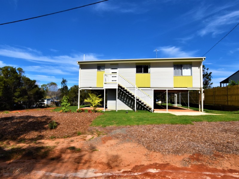 8 Hillview Parade, Russell Island QLD 4184