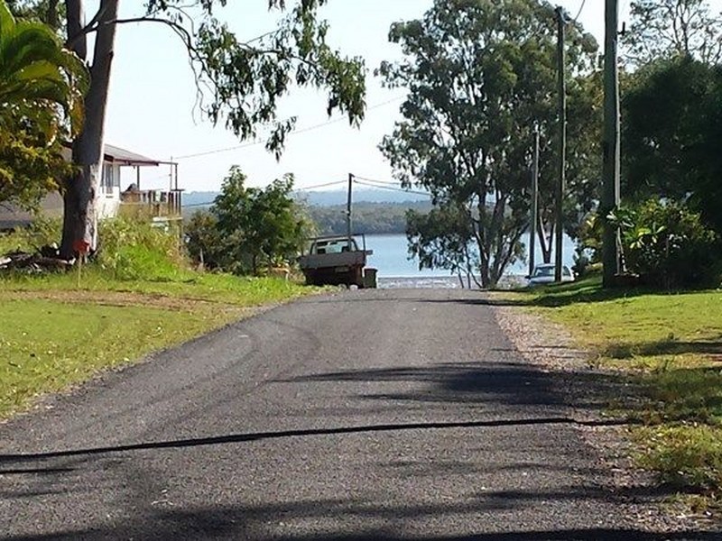 23 Gilcrest, Russell Island QLD 4184