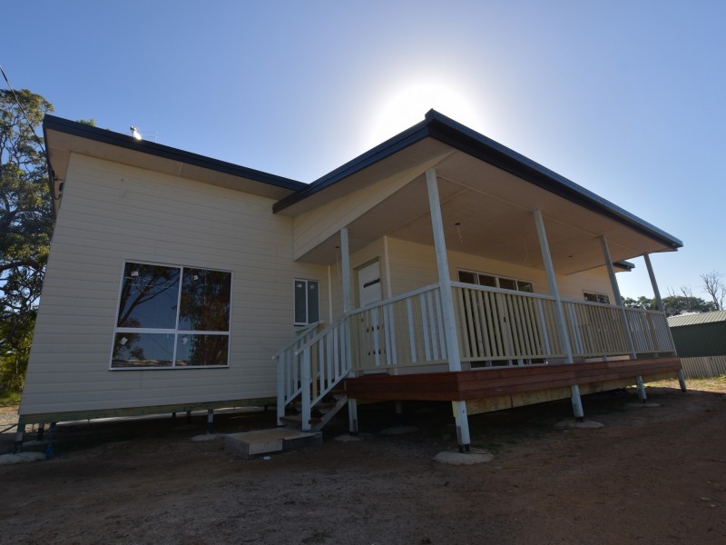 Russell Island QLD 4184