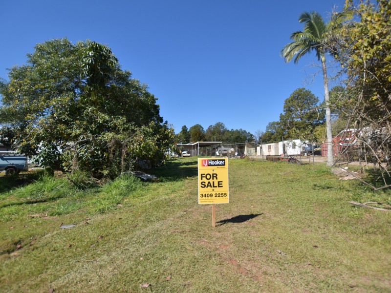 12 Sandra Street, Russell Island QLD 4184