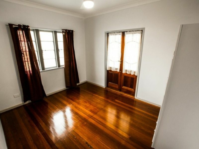 15 Doverton Drive, Russell Island QLD 4184