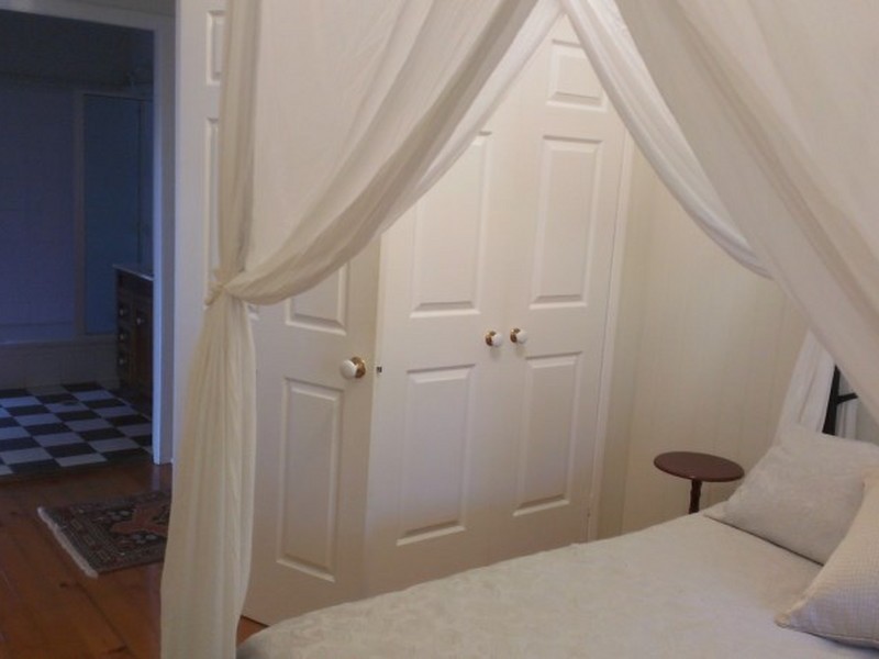 12 Thompson Esplanade, Russell Island QLD 4184