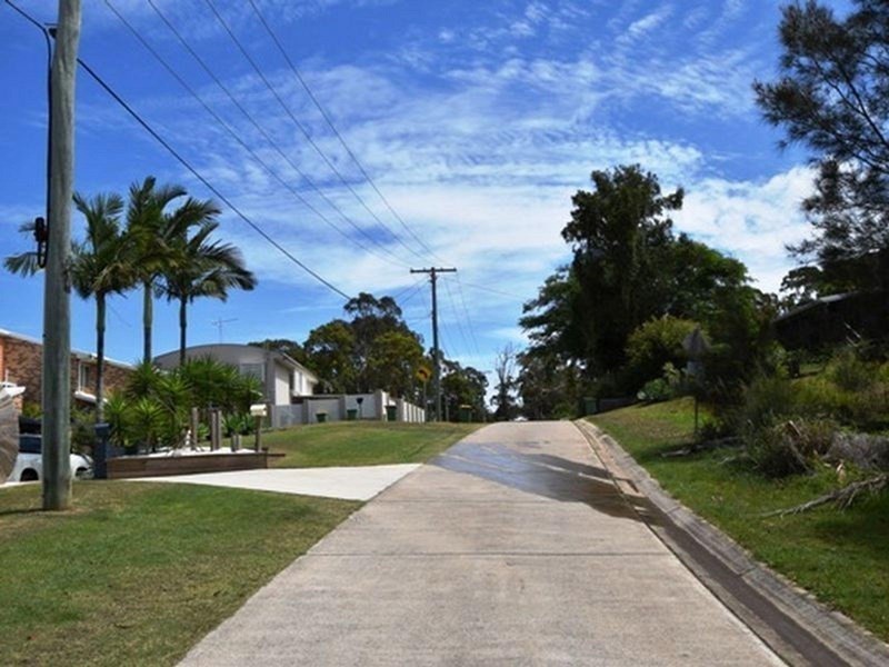 9 Bayswater Rd, Russell Island QLD 4184