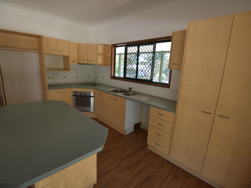 9 Sundown Road, Russell Island QLD 4184