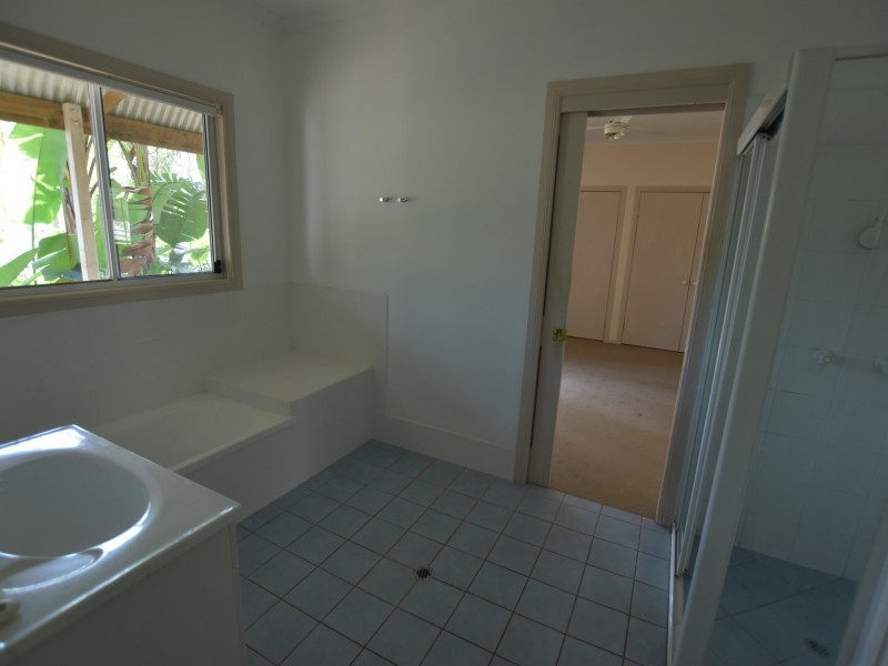 Russell Island QLD 4184