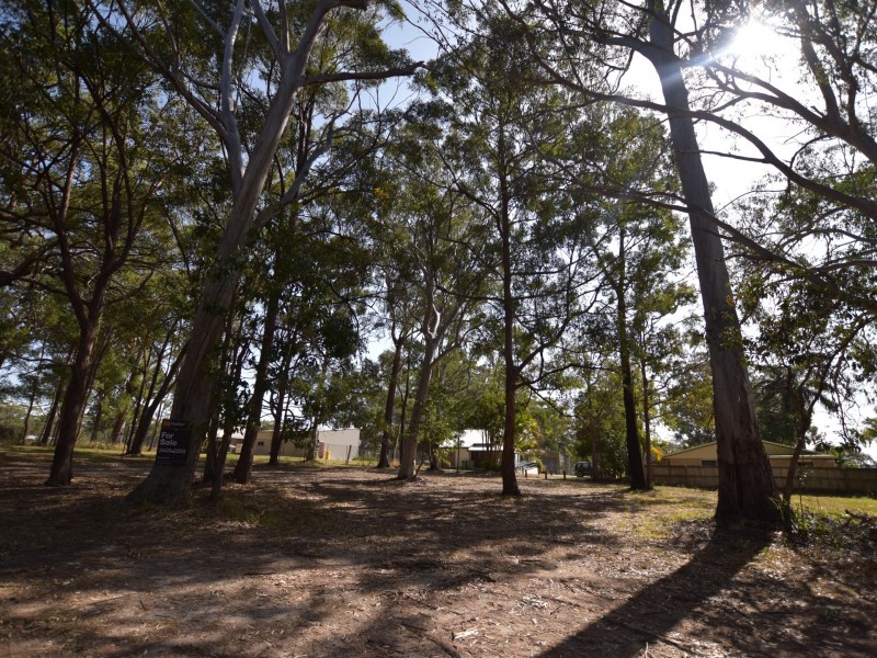 12 Alison Cres, Russell Island QLD 4184