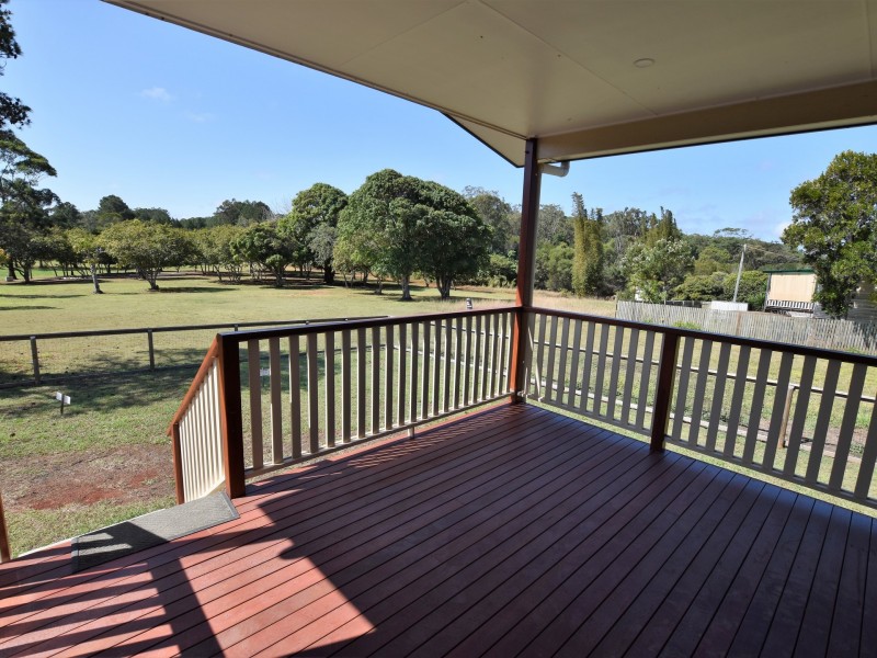 150 High Street, Russell Island QLD 4184