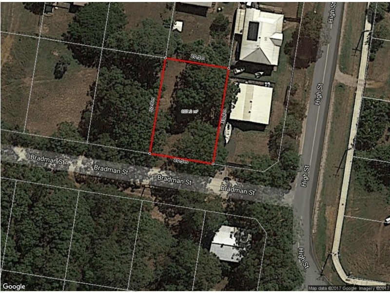 3 Bradman St, Russell Island QLD 4184