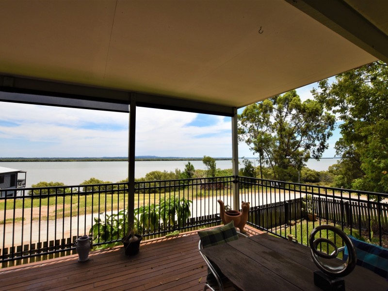 146 Jackson Rd, Russell Island QLD 4184