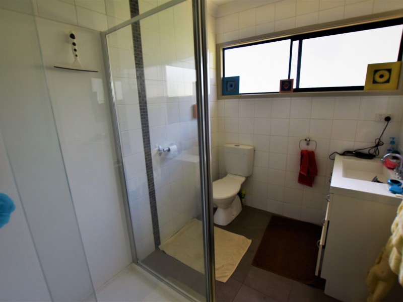 146 Jackson Rd, Russell Island QLD 4184