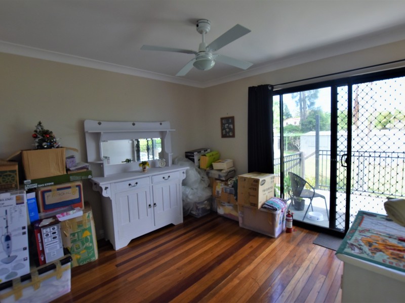 146 Jackson Rd, Russell Island QLD 4184