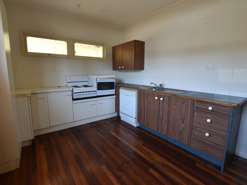 39 Little Cove Rd, Russell Island QLD 4184