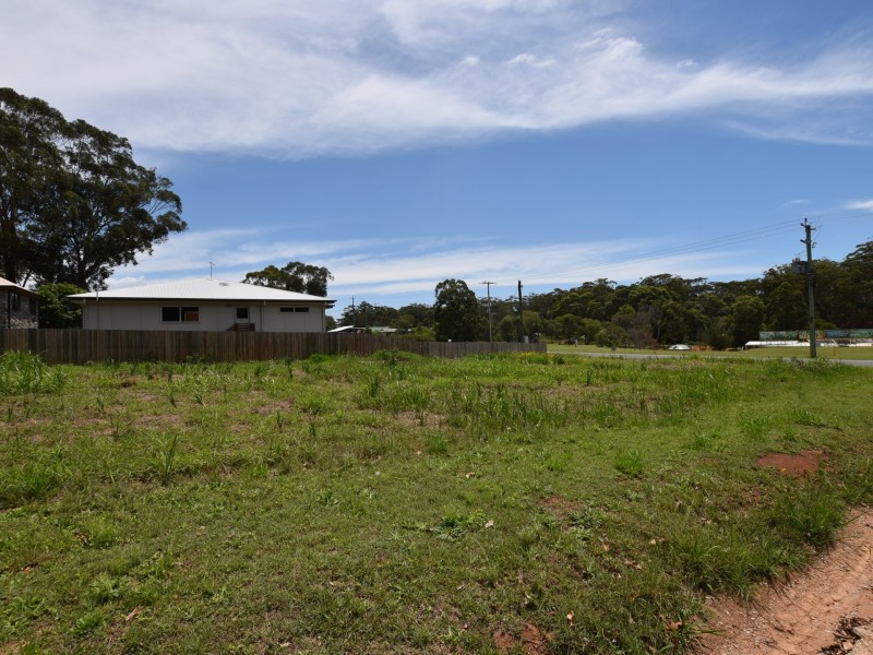 66 Jackson Rd, Russell Island QLD 4184