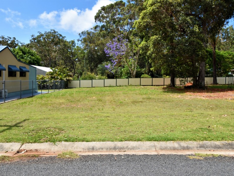 89 Channel St, Russell Island QLD 4184