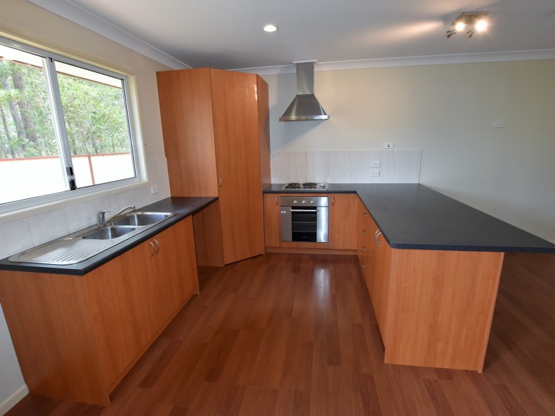 17 Angorra St, Russell Island QLD 4184