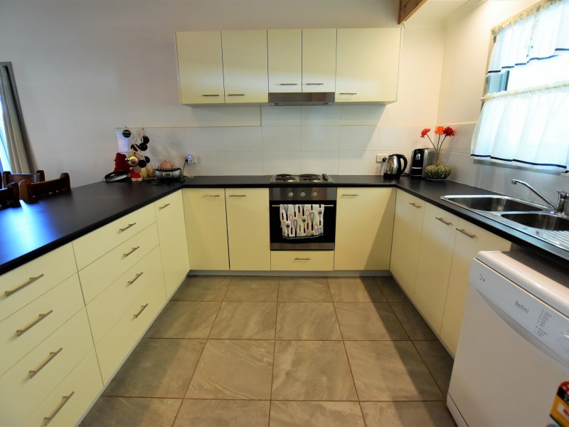 32 Judith Street, Russell Island QLD 4184