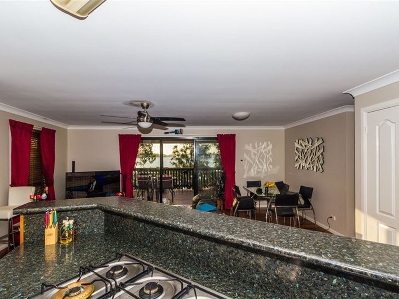 5 Player Court, Russell Island QLD 4184