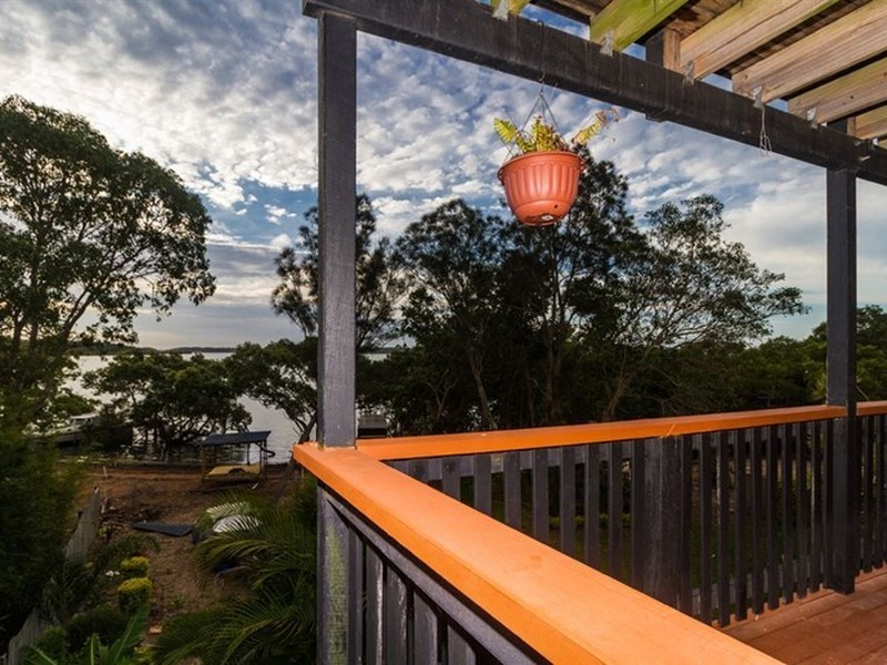 5 Player Court, Russell Island QLD 4184