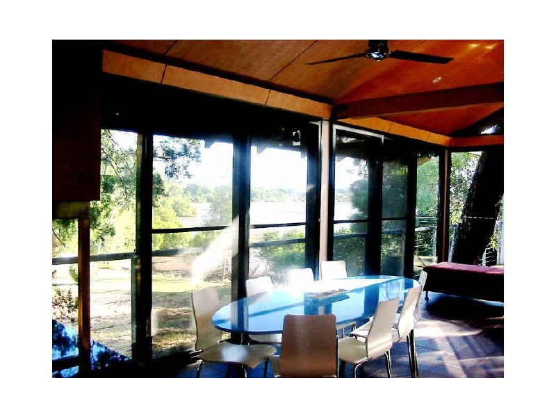 14 Thompson Esplanade, Russell Island QLD 4184