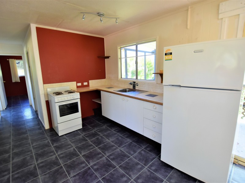 2 Aimeo Esplanade, Russell Island QLD 4184