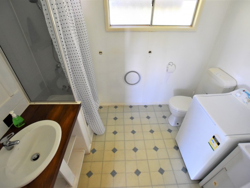 2 Aimeo Esplanade, Russell Island QLD 4184