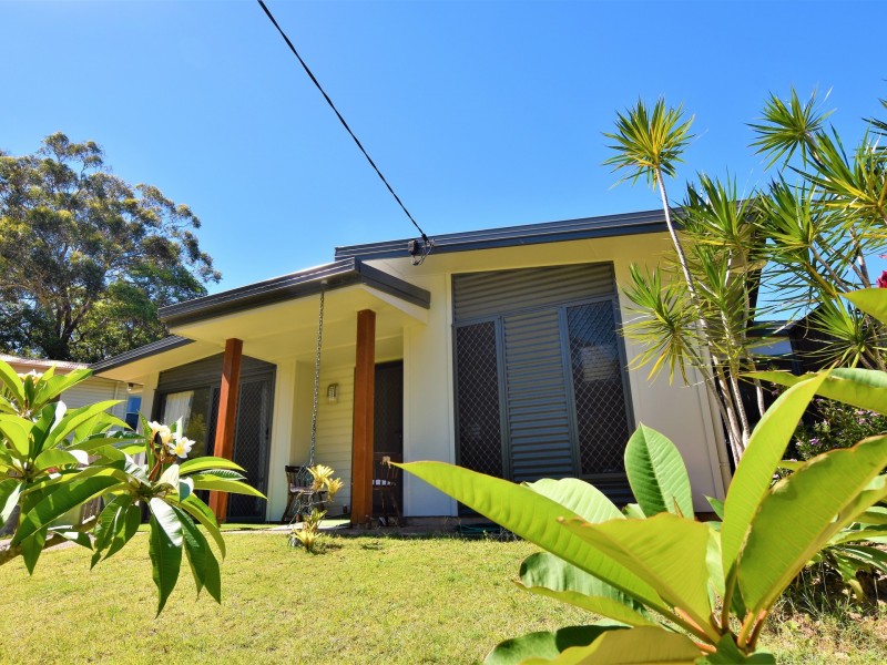 41 Little Cove Rd, Russell Island QLD 4184