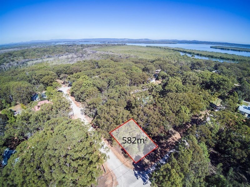 50 Hemp Hill Rd, Russell Island QLD 4184