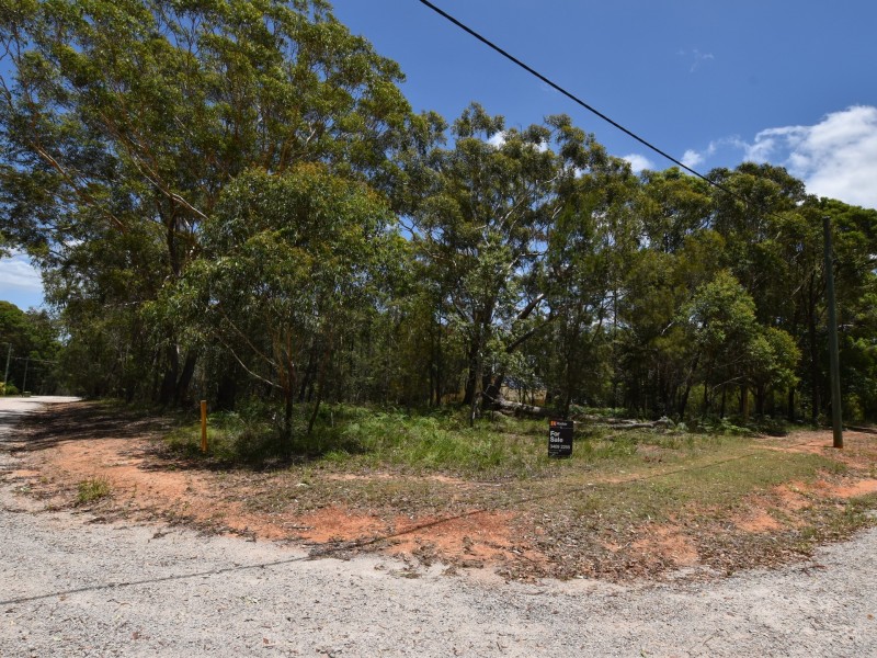 50 Hemp Hill Rd, Russell Island QLD 4184