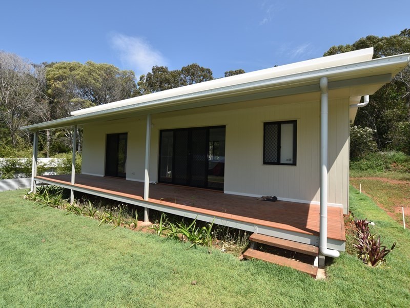 10 Richardson Street, Russell Island QLD 4184