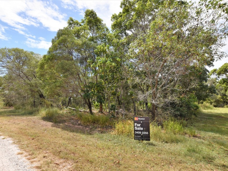 15 Mark Rd, Russell Island QLD 4184