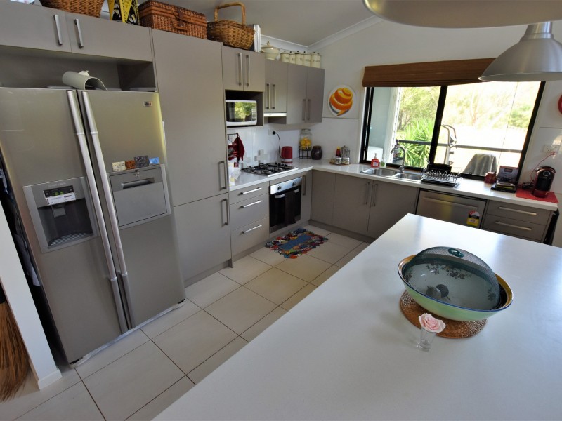 28 Pharlap Street, Russell Island QLD 4184
