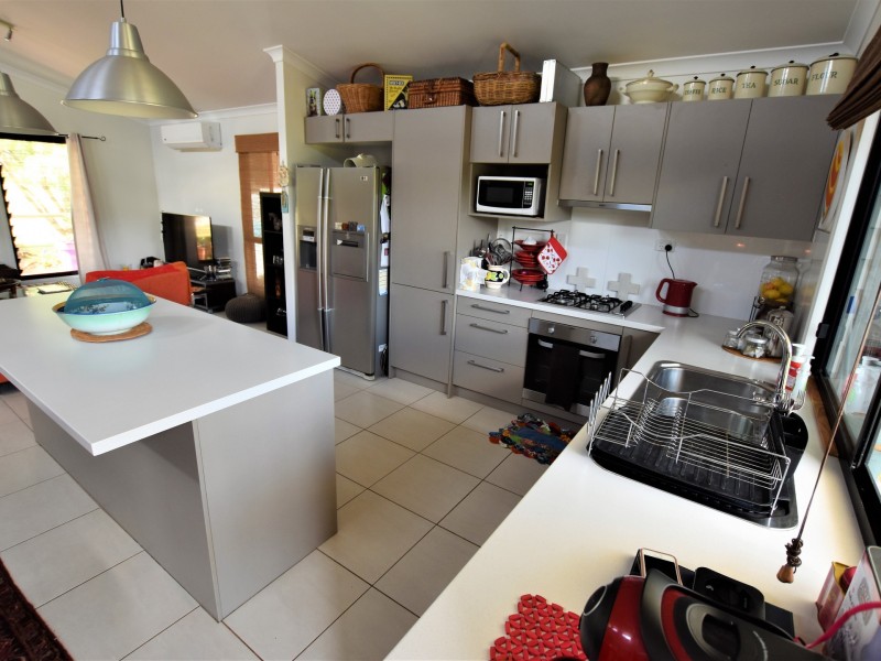 28 Pharlap Street, Russell Island QLD 4184