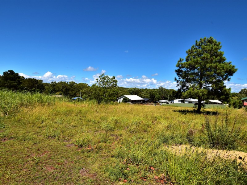 23 Roebuck Rd, Russell Island QLD 4184