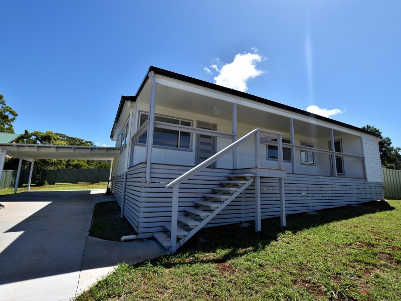 17 Roebuck Rd, Russell Island QLD 4184