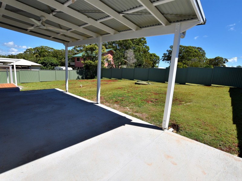 17 Roebuck Rd, Russell Island QLD 4184