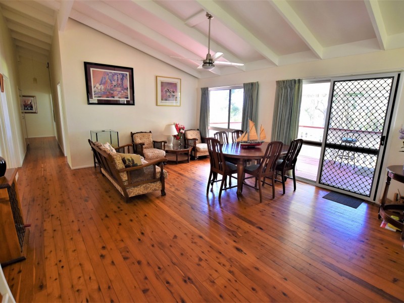 17 Wilma Cr, Russell Island QLD 4184