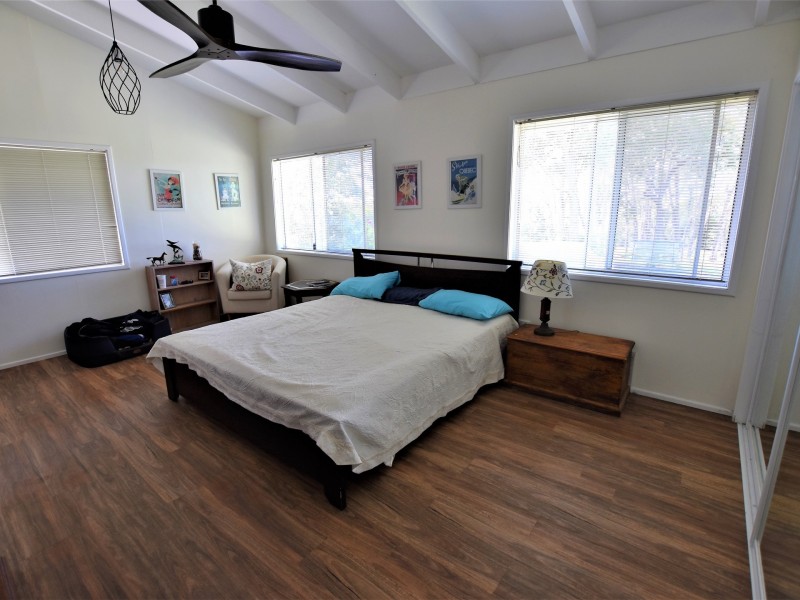 17 Wilma Cr, Russell Island QLD 4184
