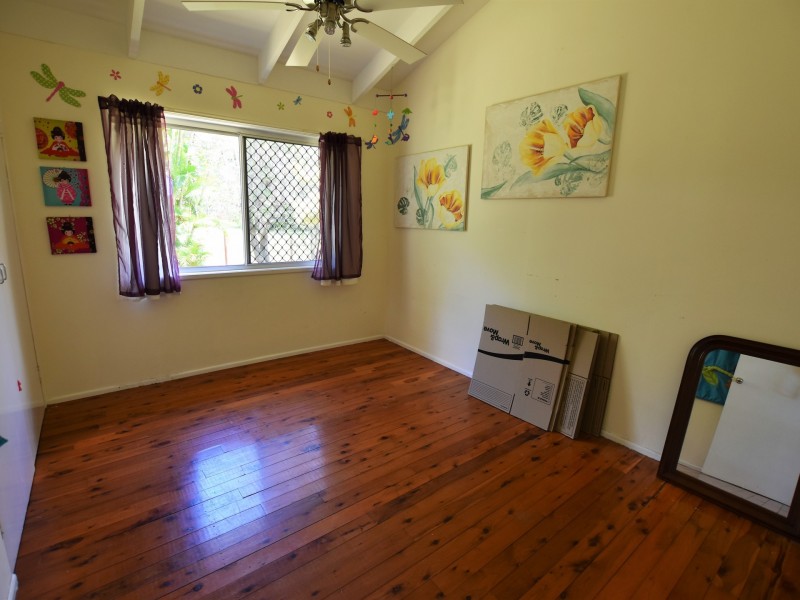 17 Wilma Cr, Russell Island QLD 4184