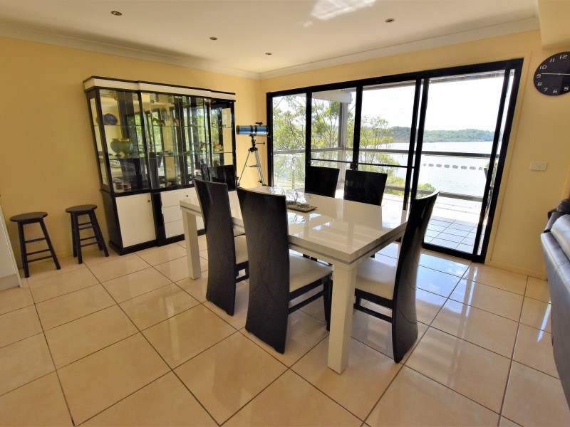 90-92 Crescent Dve, Russell Island QLD 4184