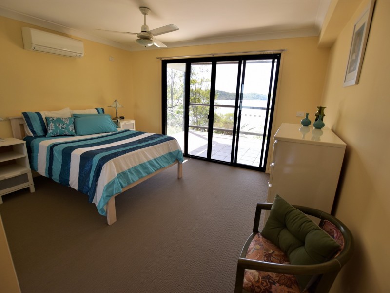 90-92 Crescent Dve, Russell Island QLD 4184