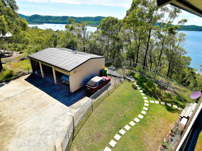 90-92 Crescent Dve, Russell Island QLD 4184