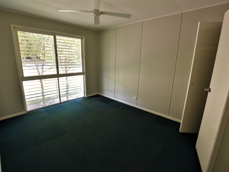 6 Parish St, Russell Island QLD 4184