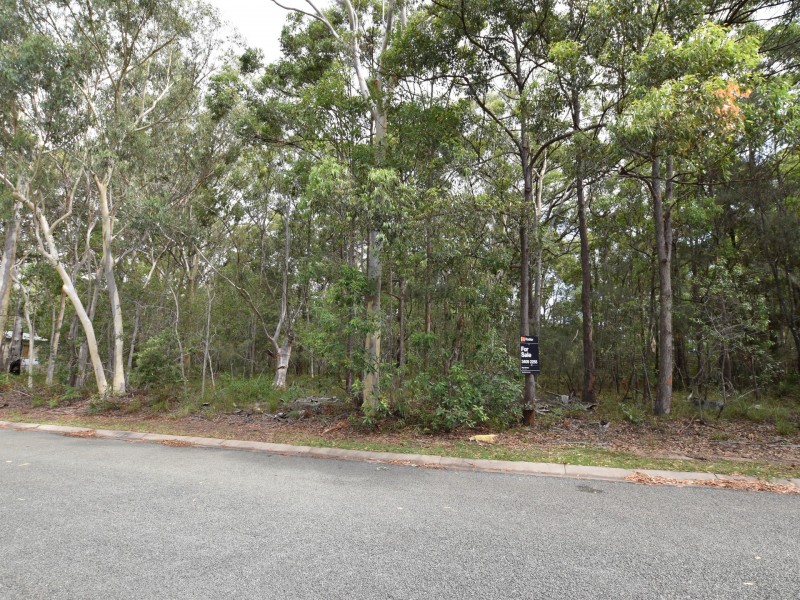 38 Shore Street, Russell Island QLD 4184