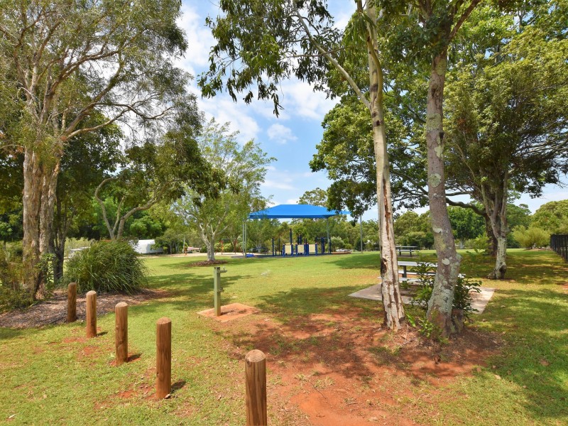 5 Jackson Rd, Russell Island QLD 4184
