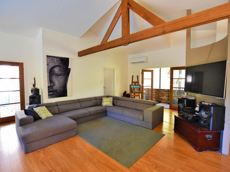 34 Channel Street, Russell Island QLD 4184