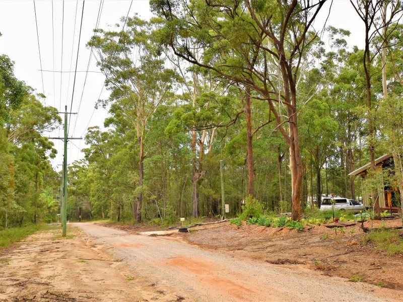 17 Forest Hill Road, Russell Island QLD 4184