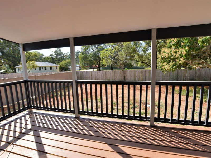 11 Pia Street, Russell Island QLD 4184