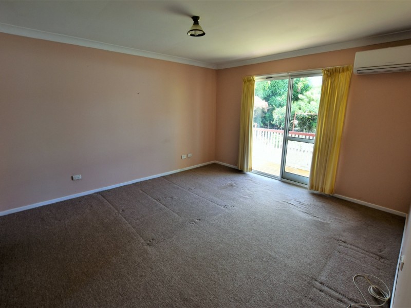 26 Emerson St, Russell Island QLD 4184