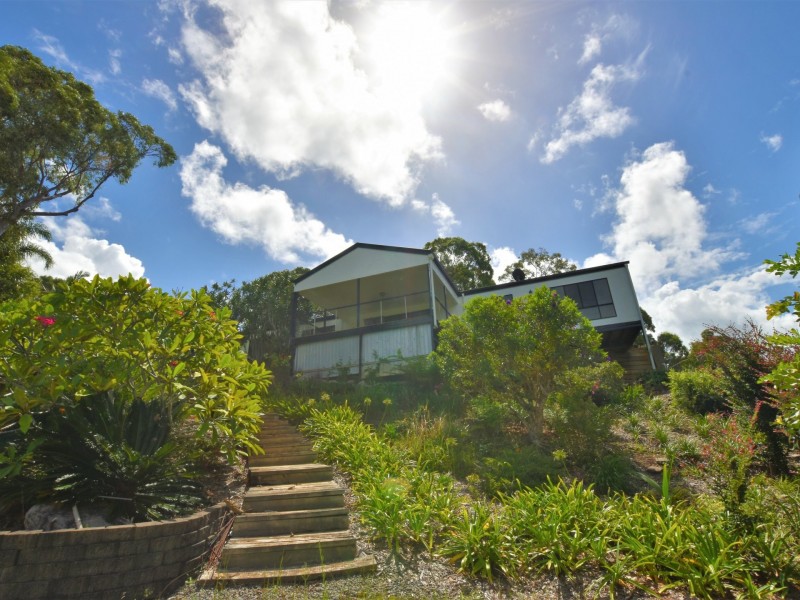 80-82 Oasis Dve, Russell Island QLD 4184